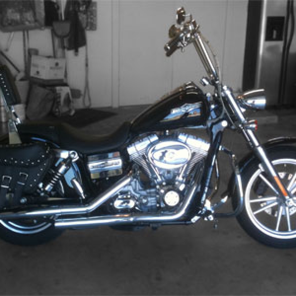 2007 Dyna Super Glide With 14 inch Apes